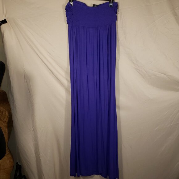 Attention Purple Strapless Maxi Dress with Rosette Design on bodice - L/G - Picture 3 of 5